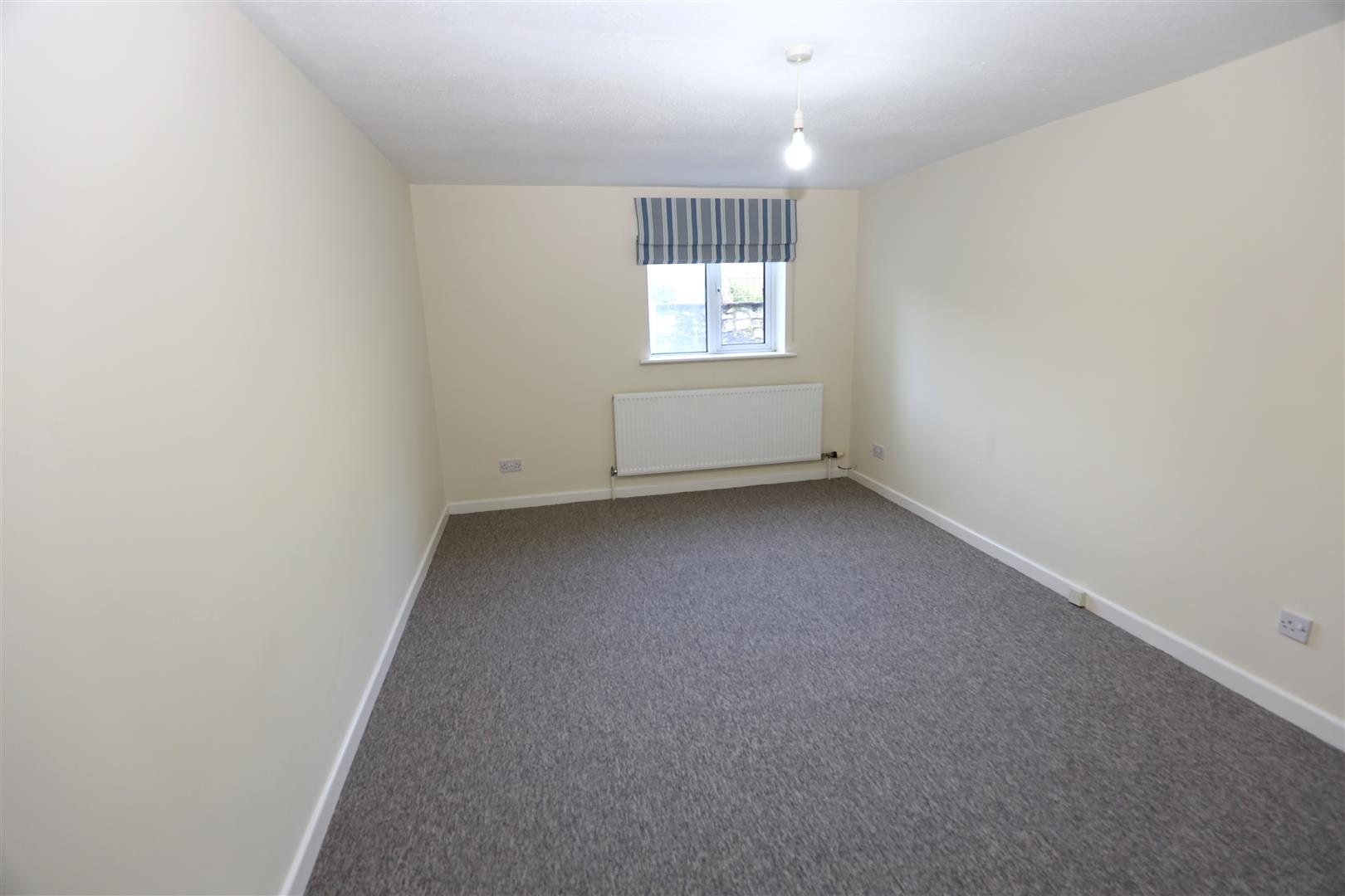 3 Eastgate Mews, Cowbridge CF71 7DY